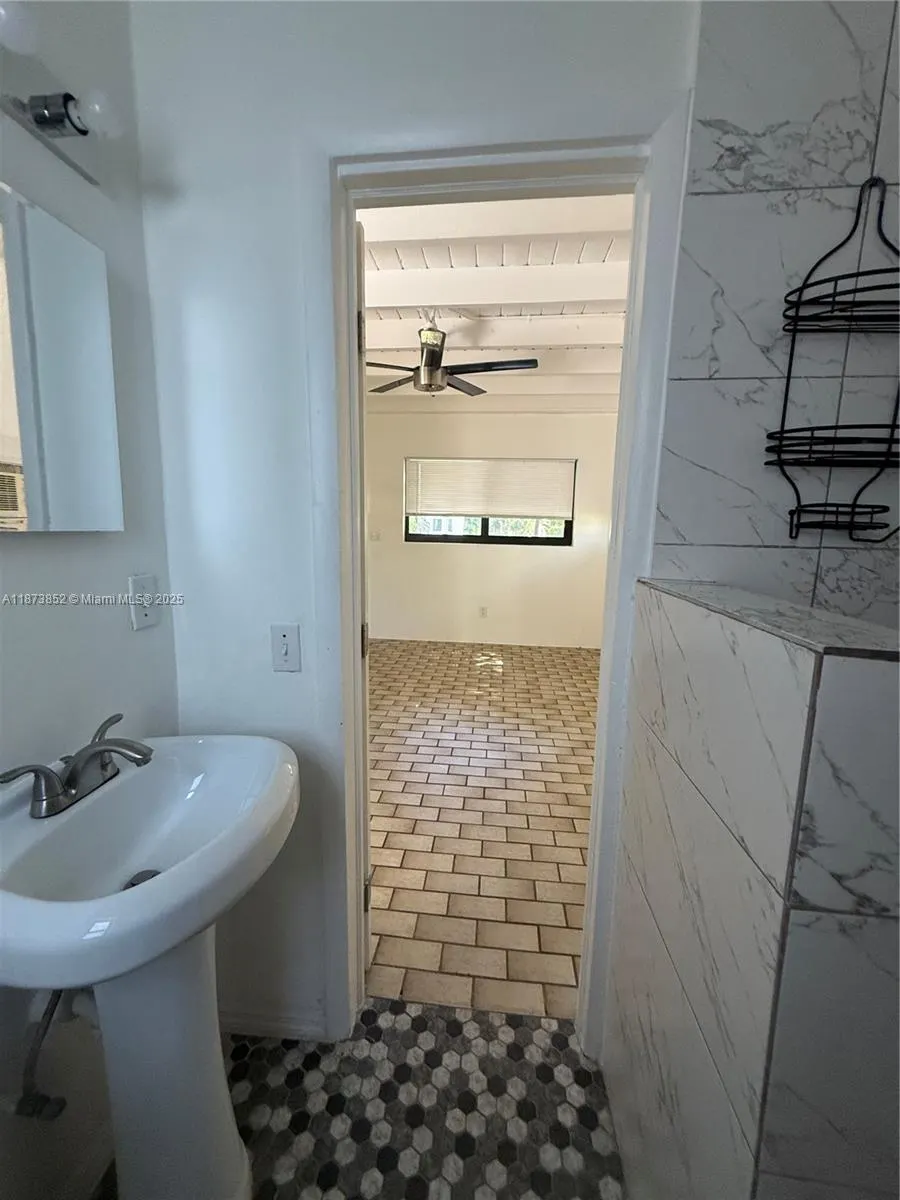 1503 NE 128th St, #1+2