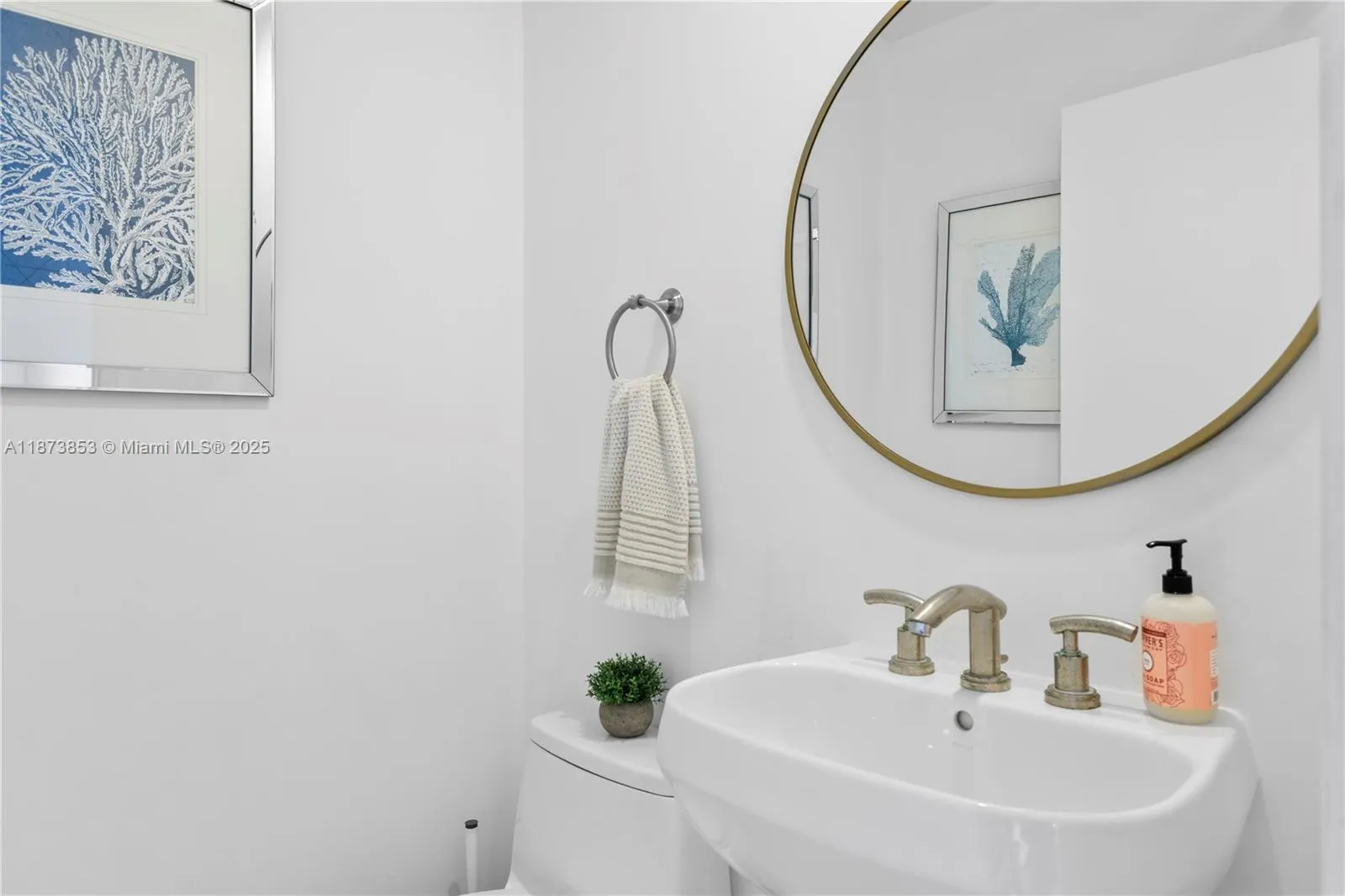 901 Brickell Key Blvd, #3301