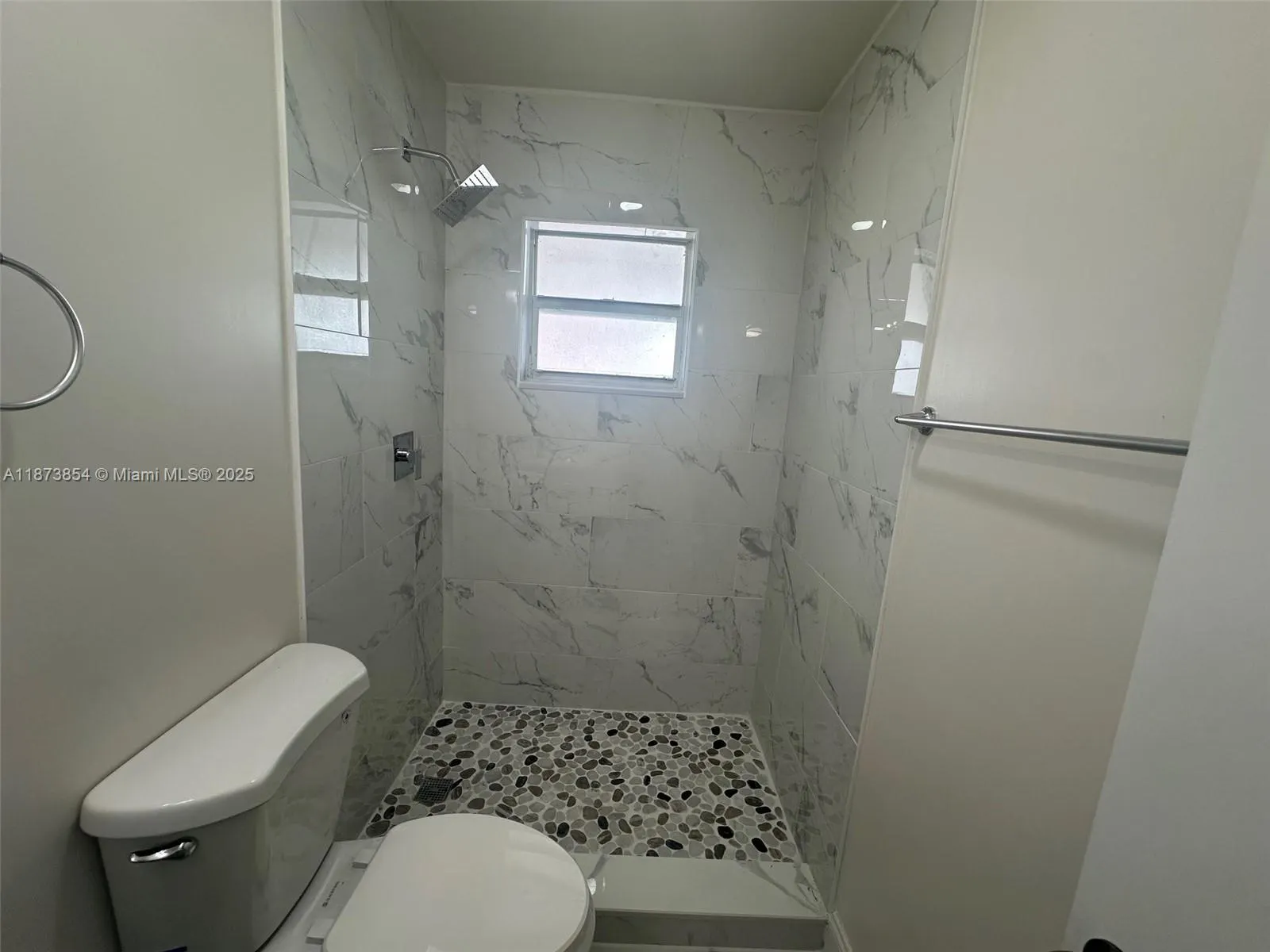 2775 Taft St, #302