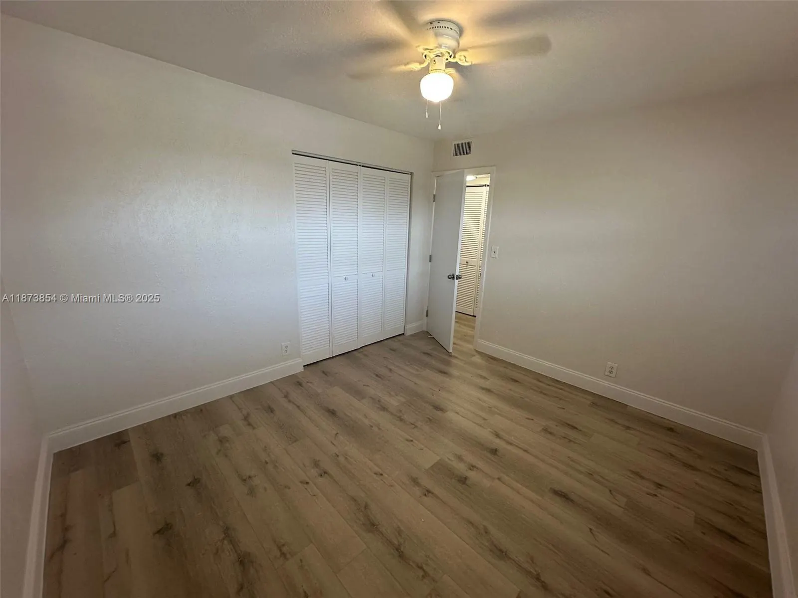 2775 Taft St, #302