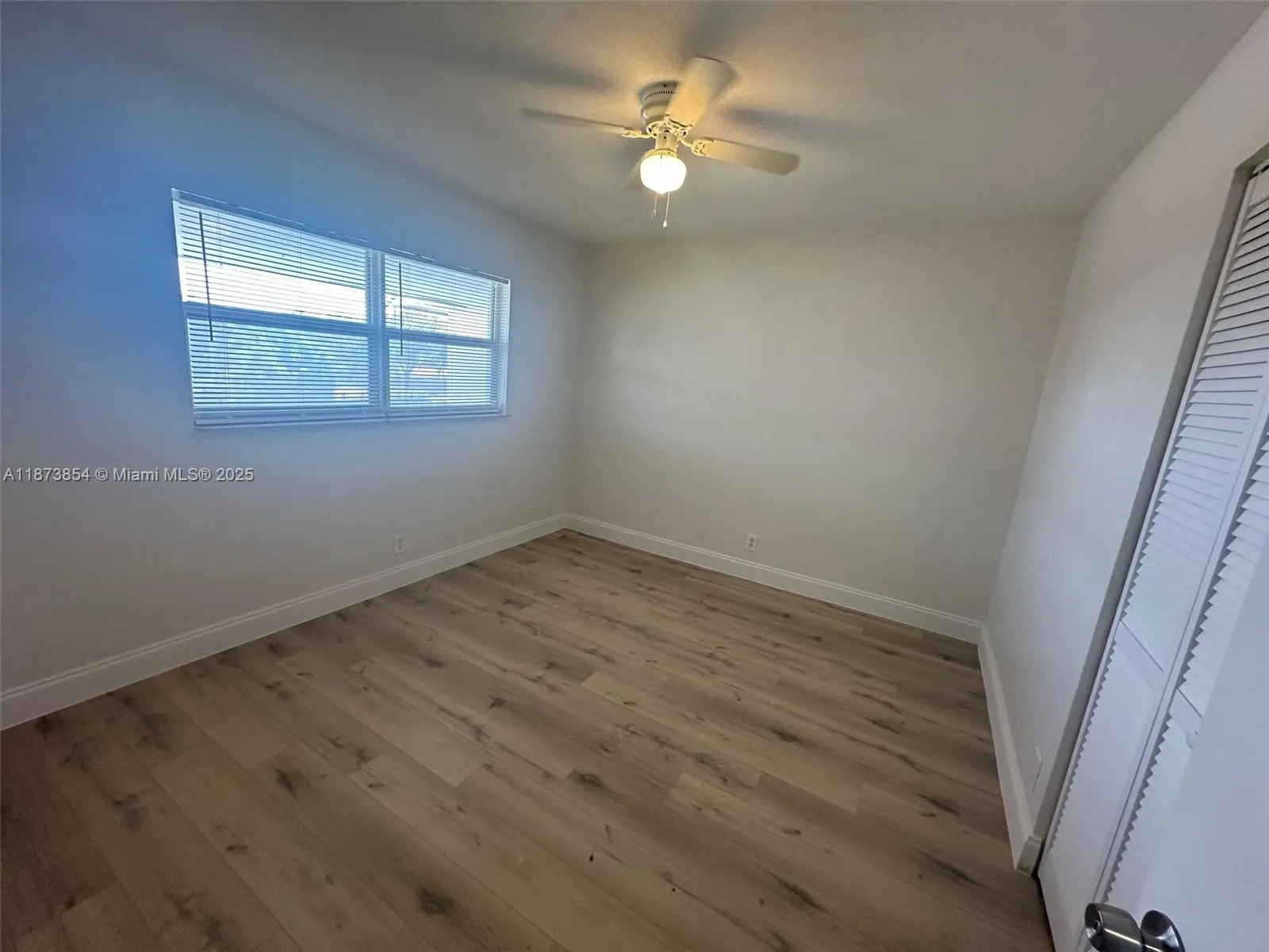2775 Taft St, #302