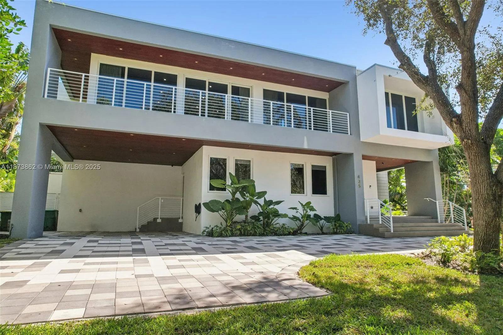 425 Harbor Dr