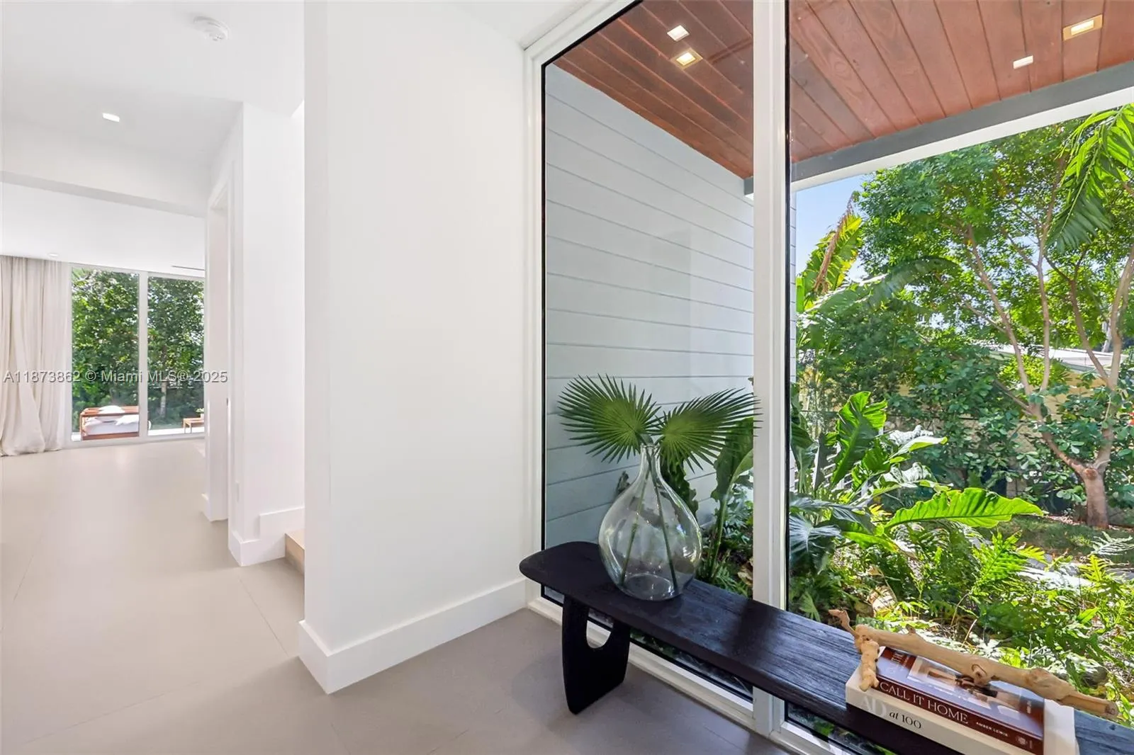 425 Harbor Dr