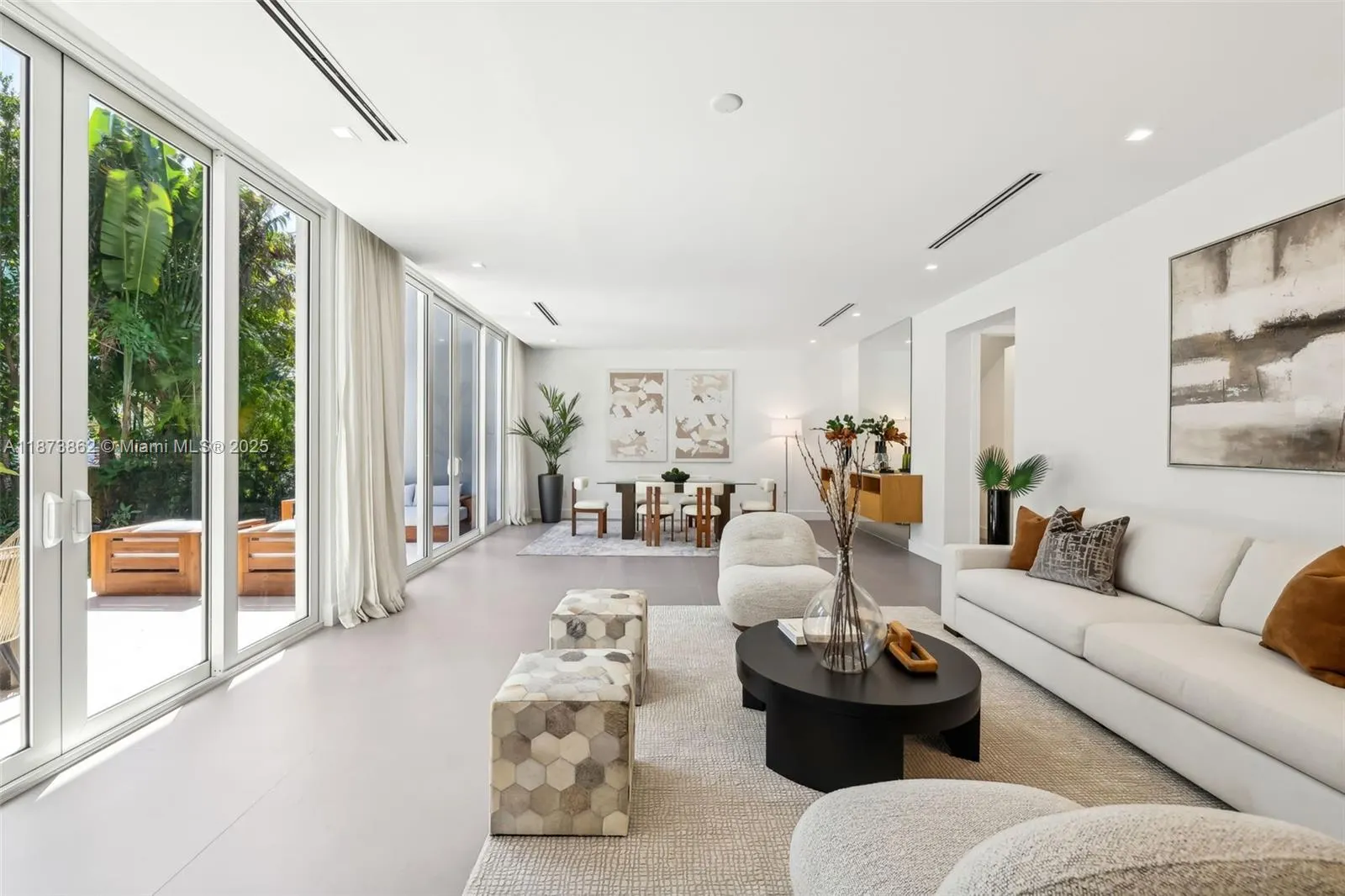 425 Harbor Dr