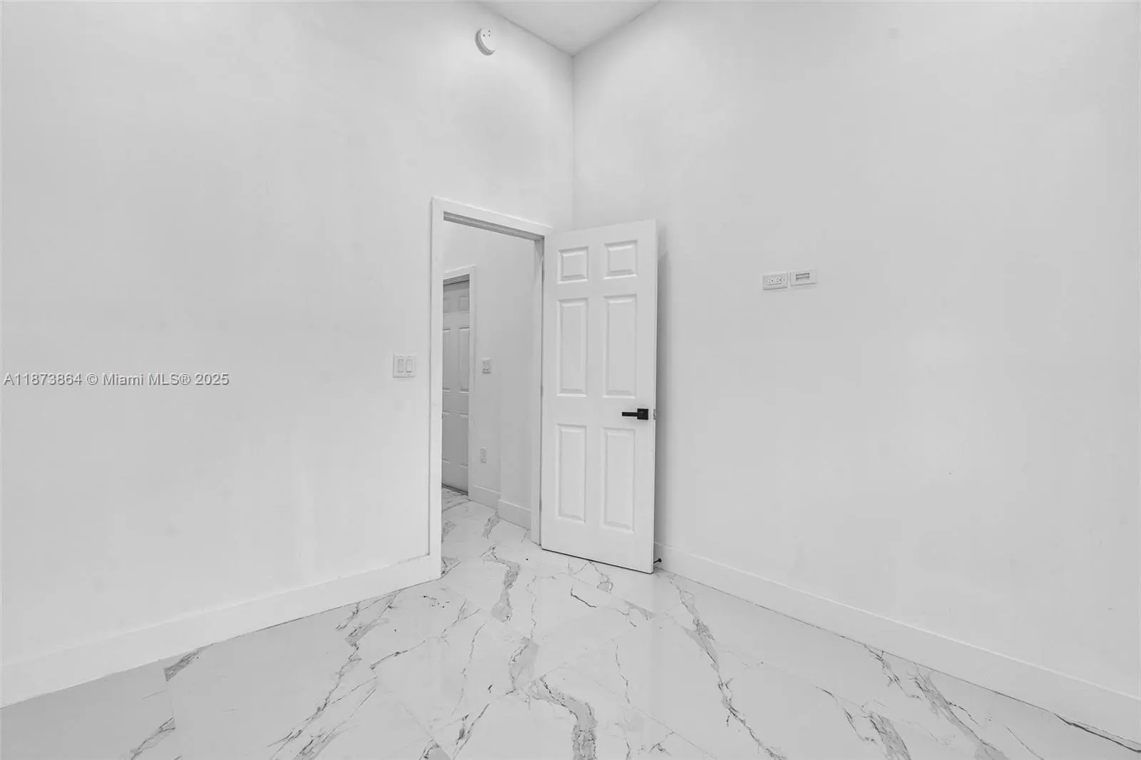 5850 NE 3rd Ave, #1