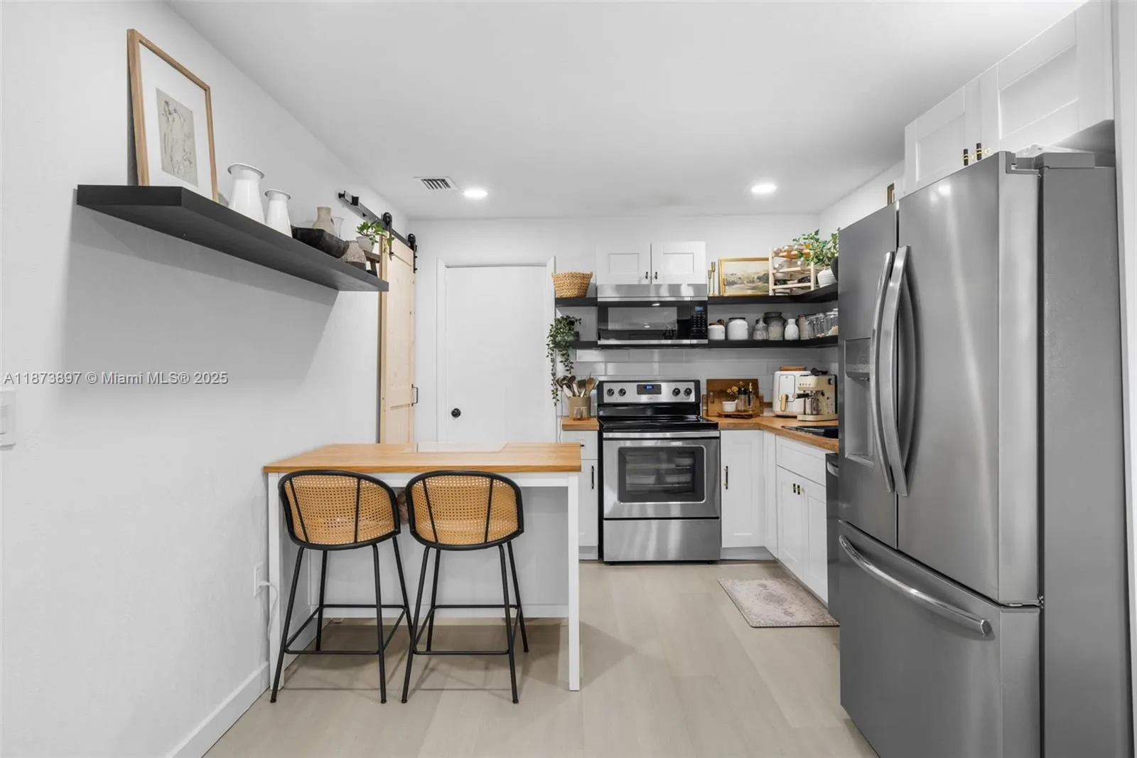 2170 NW 84th St