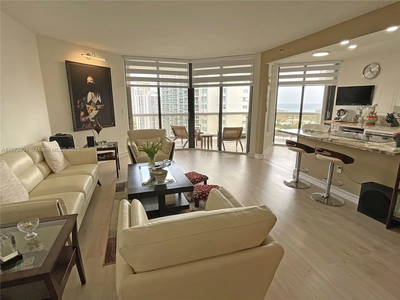 20191 E Country Club Dr, #1903