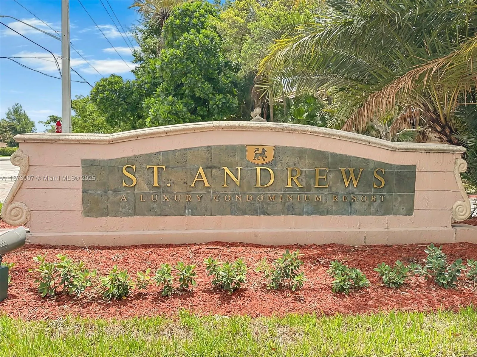 12154 Saint Andrews Pl, #112