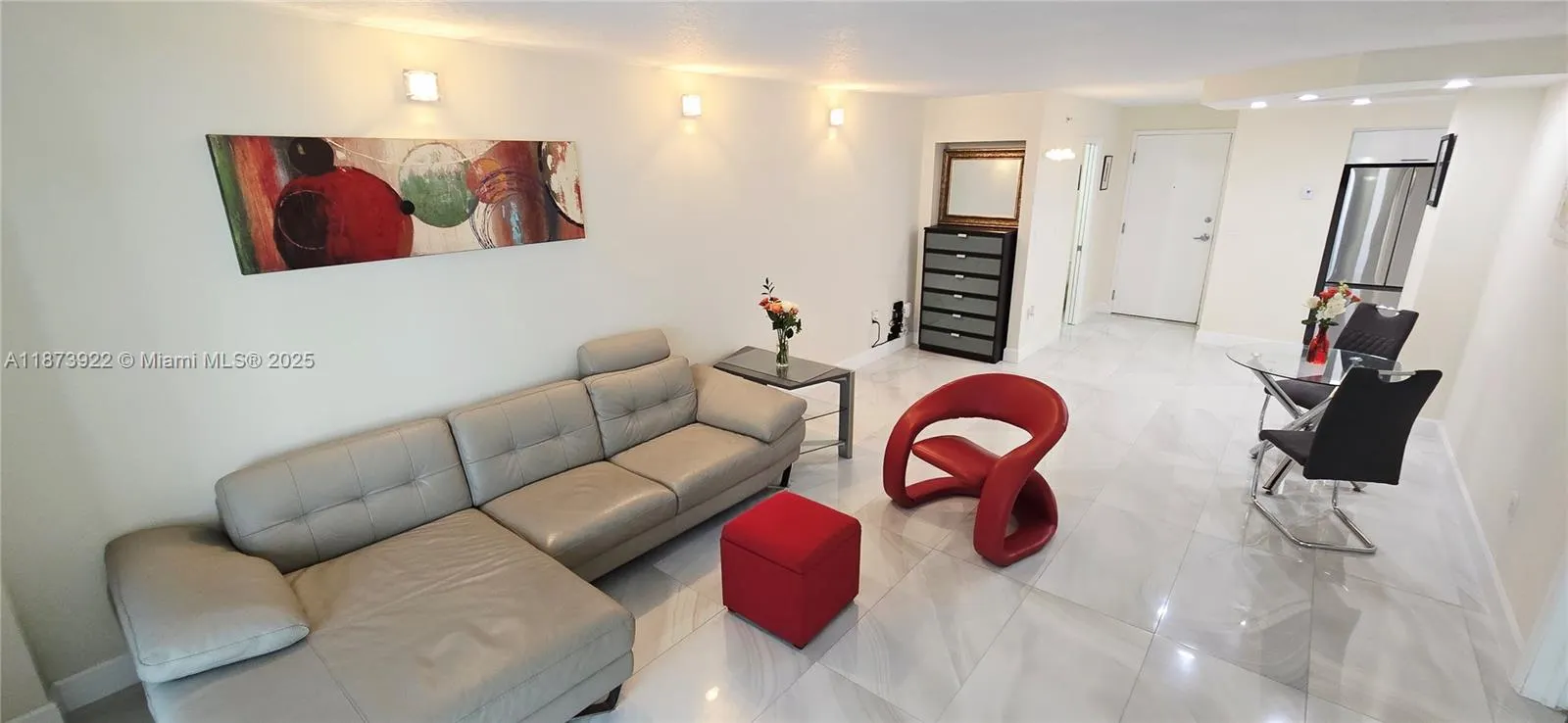 6917 Collins Ave, #1212