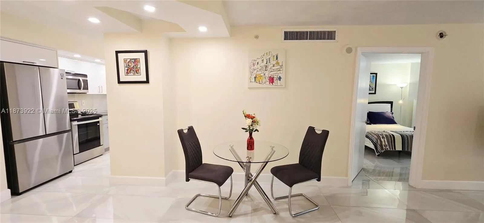 6917 Collins Ave, #1212