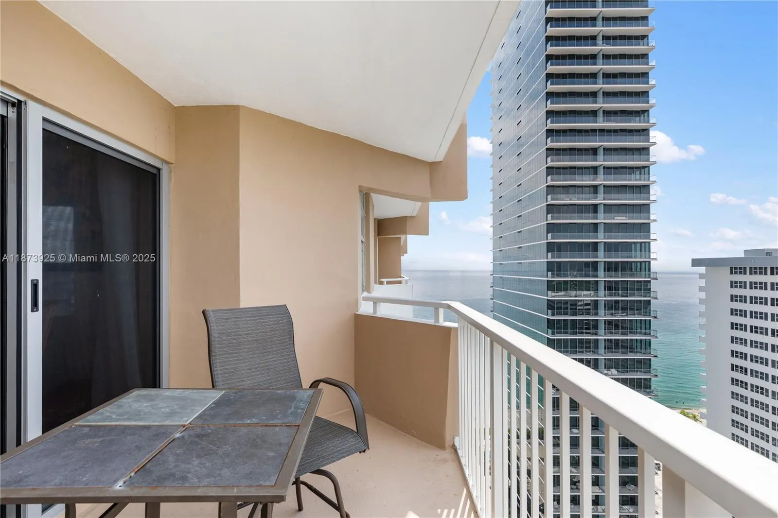 1980 S Ocean Dr, #22L