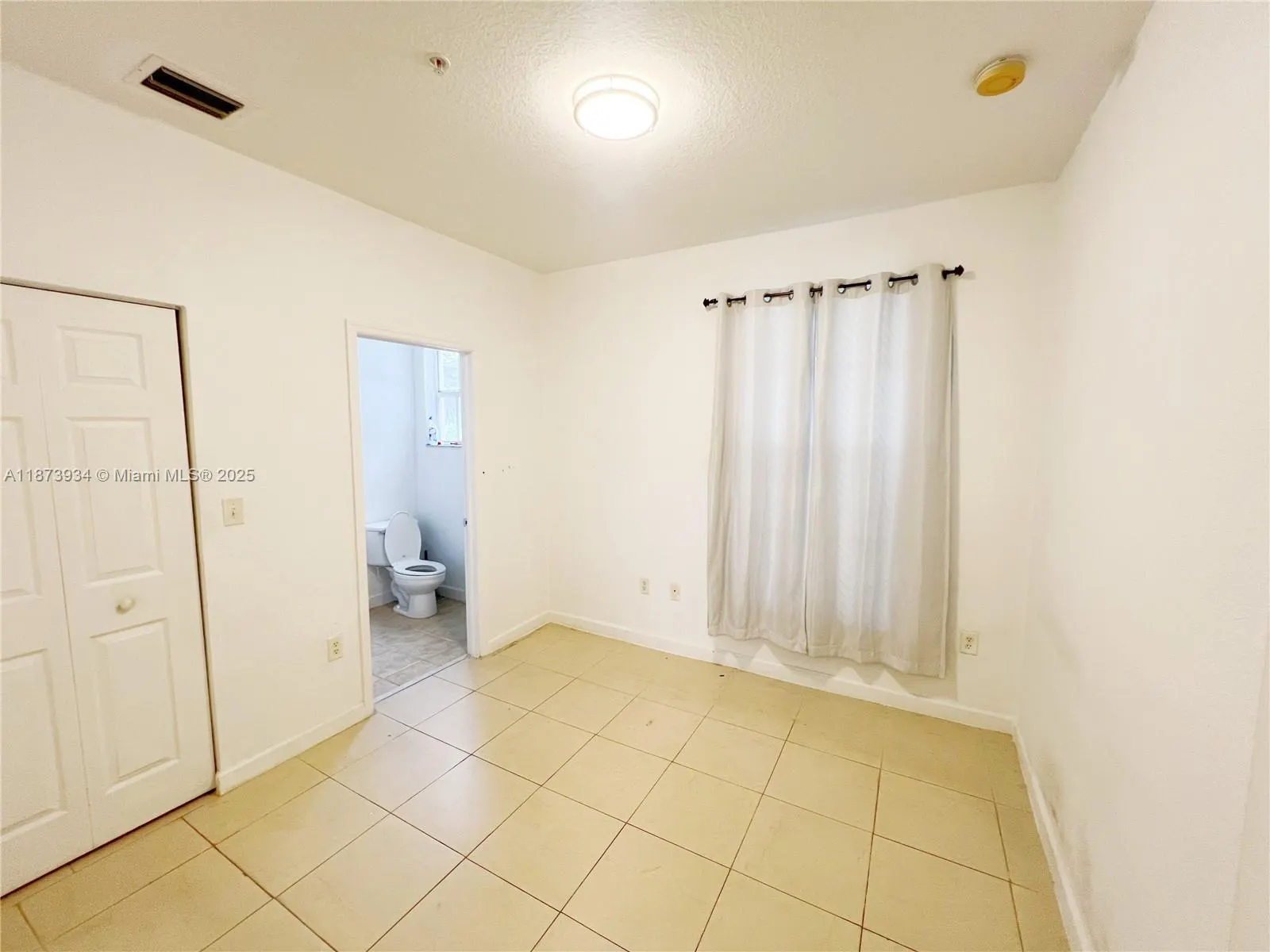2540 SW 14th Ave, #203