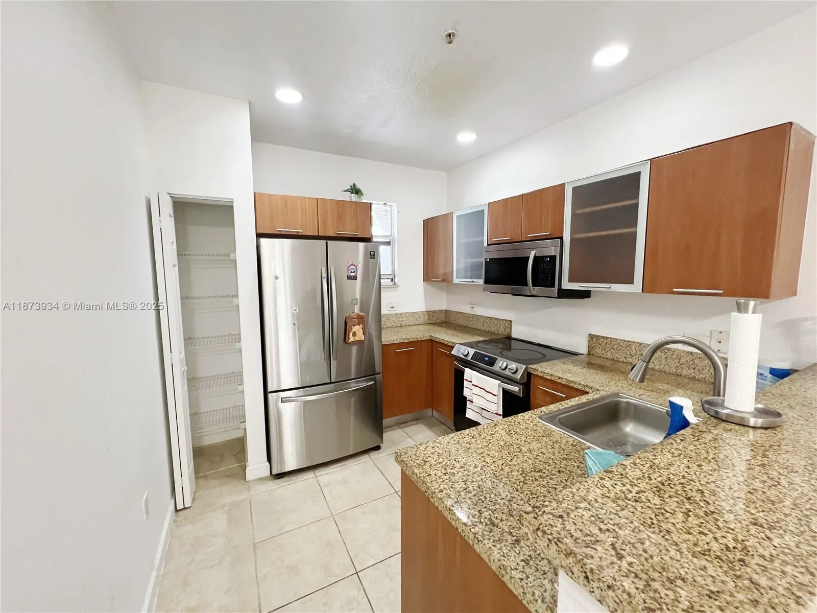 2540 SW 14th Ave, #203