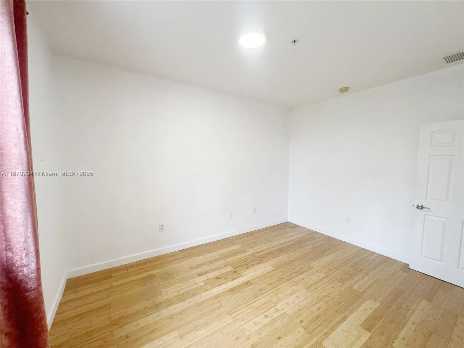 2540 SW 14th Ave, #203