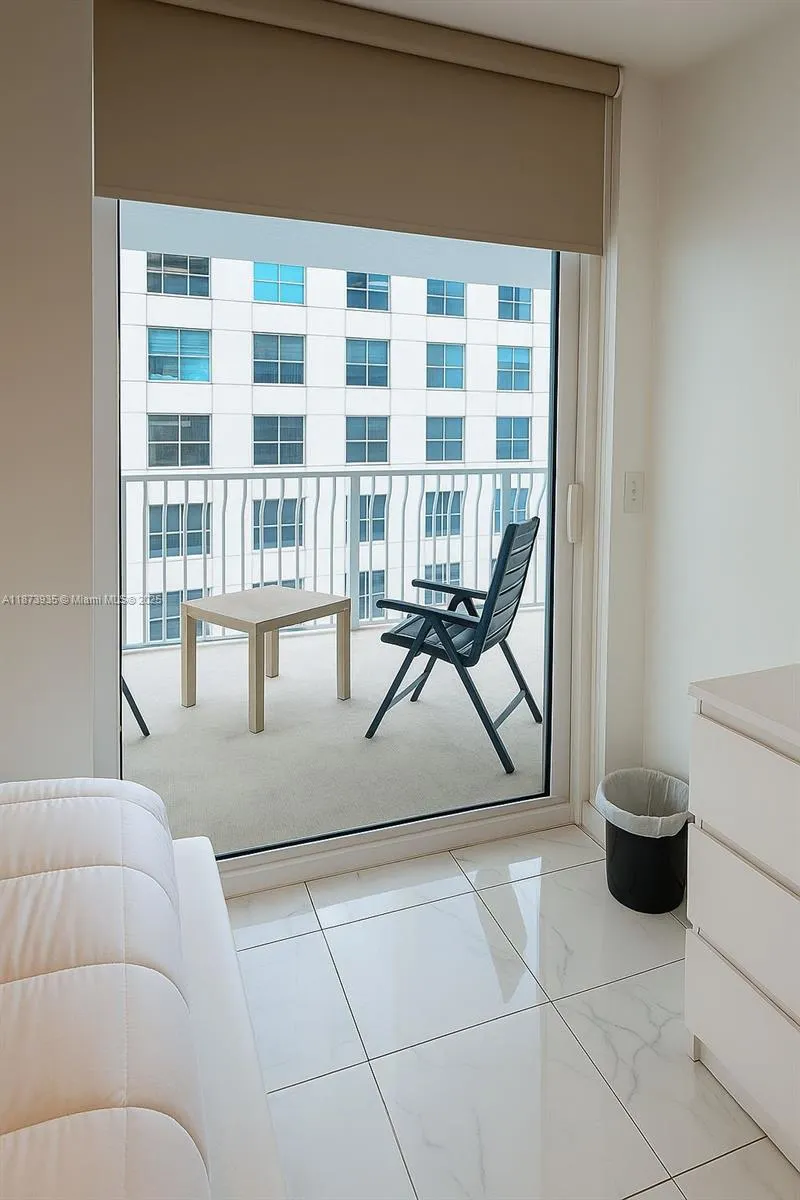 1200 Brickell Bay Dr, #2308
