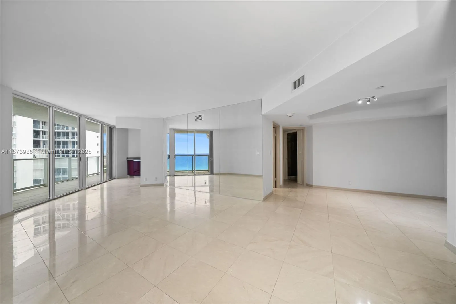16485 Collins Ave, #1632