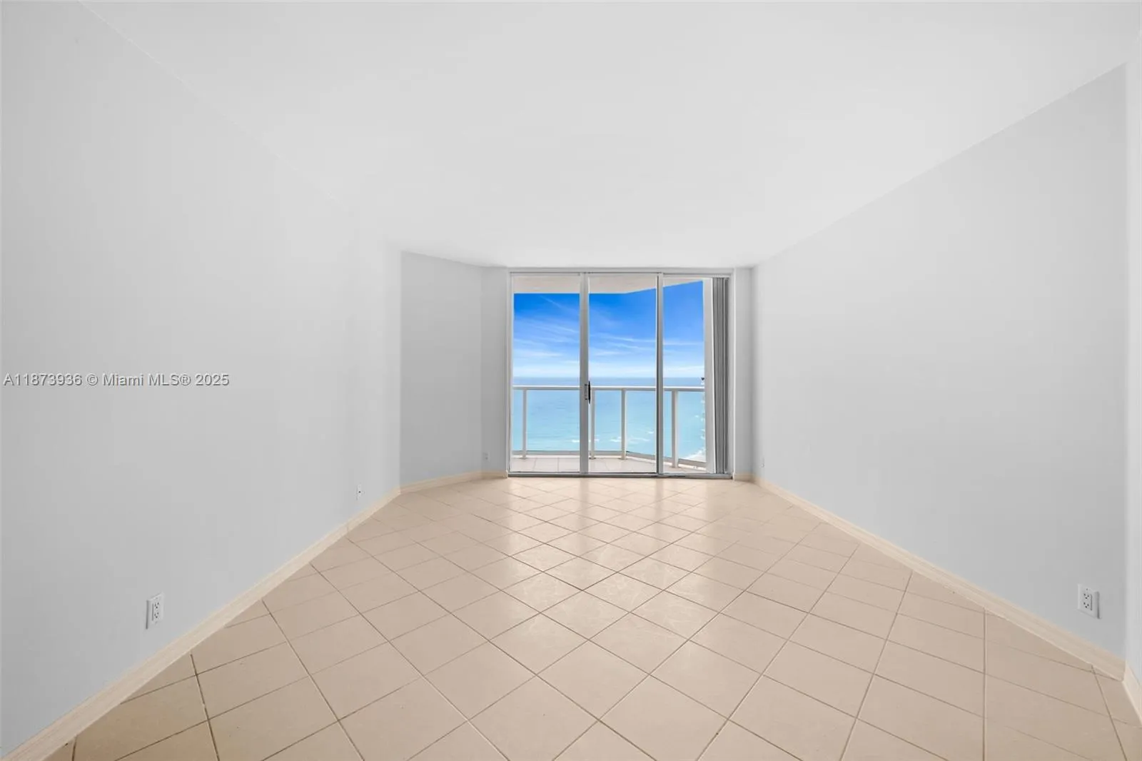 16485 Collins Ave, #1632