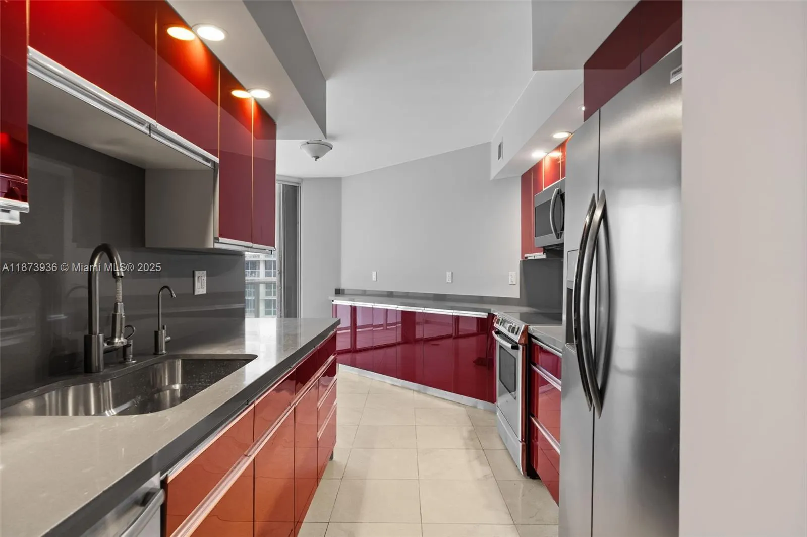 16485 Collins Ave, #1632