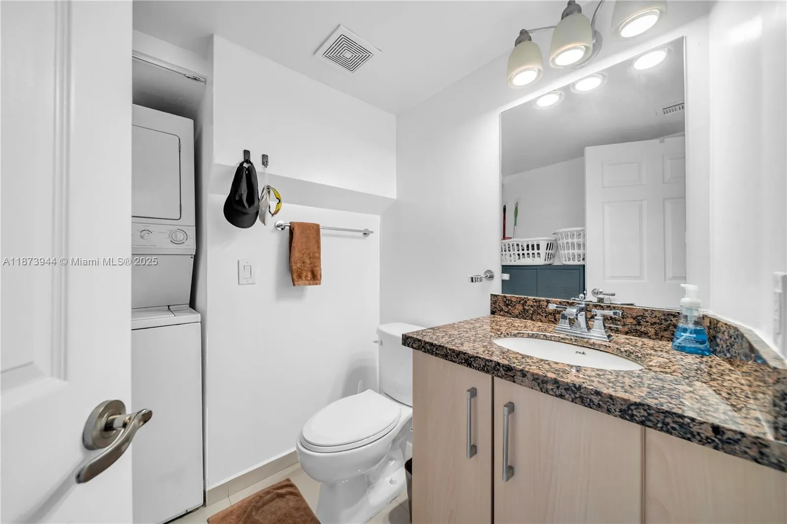 6362 Collins Ave, #506