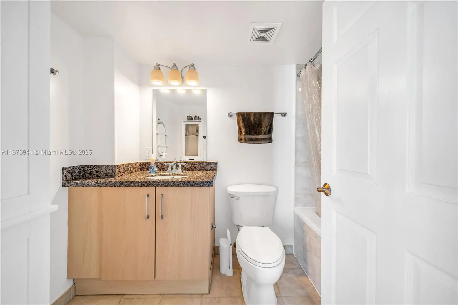 6362 Collins Ave, #506