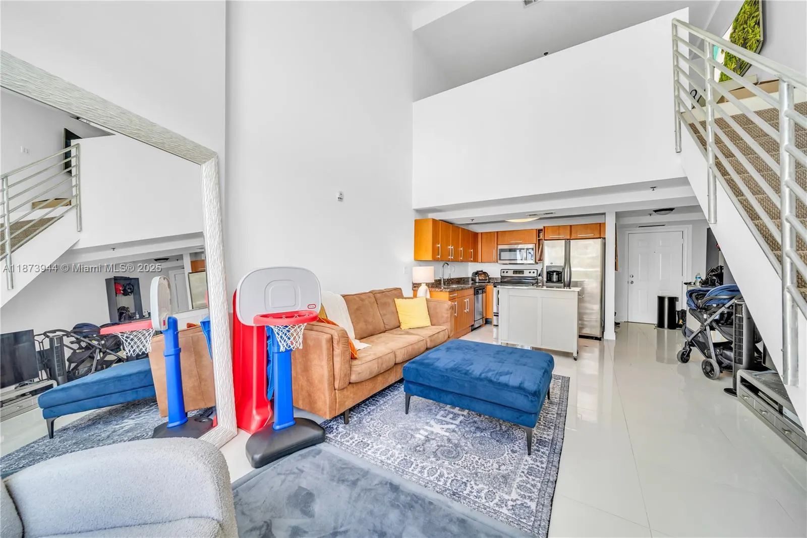 6362 Collins Ave, #506