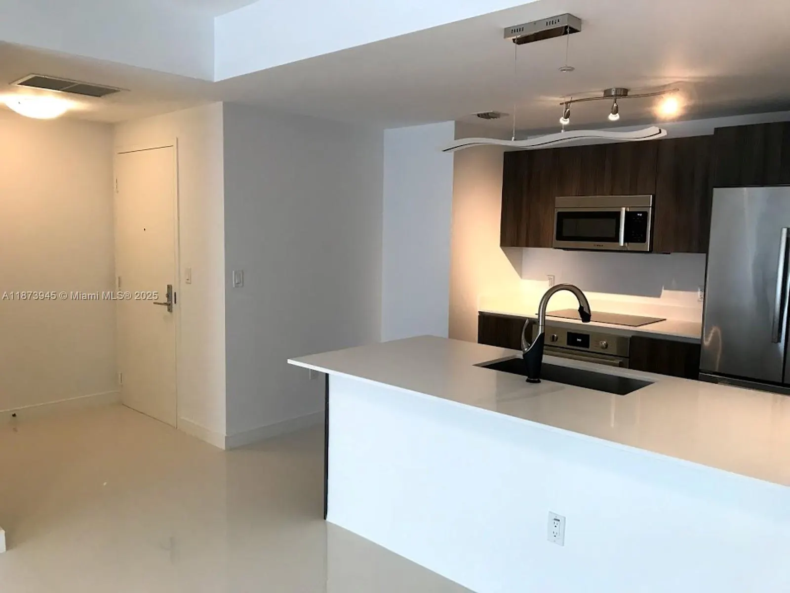 488 NE 18, #3609