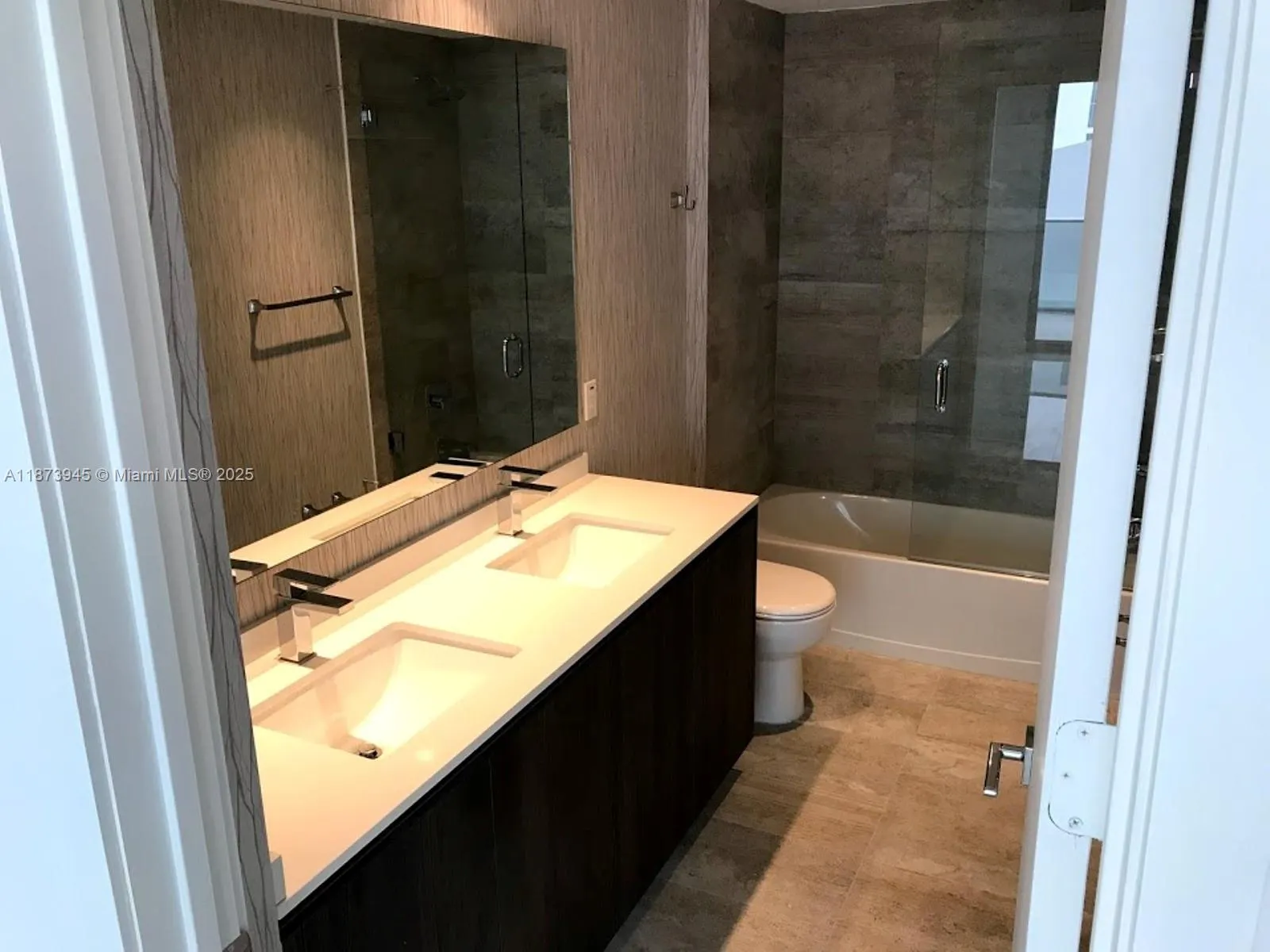 488 NE 18, #3609