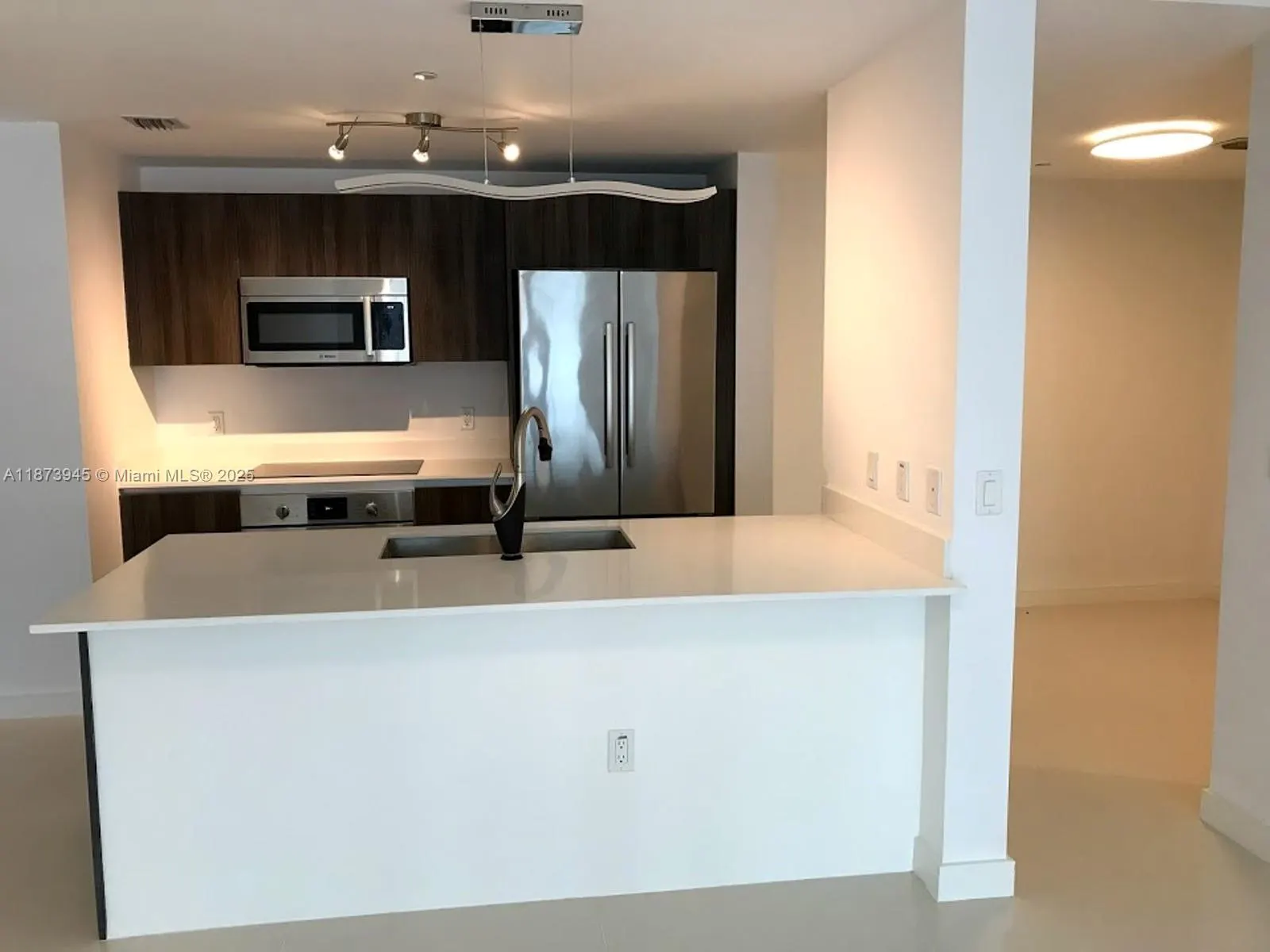 488 NE 18, #3609