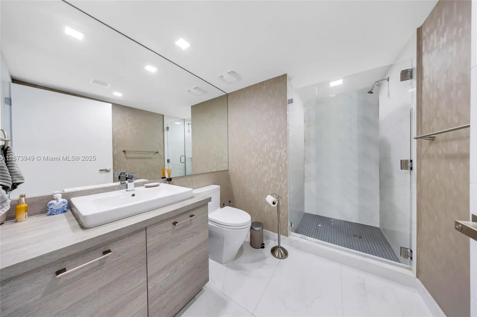 400 Sunny Isles Blvd, #1603
