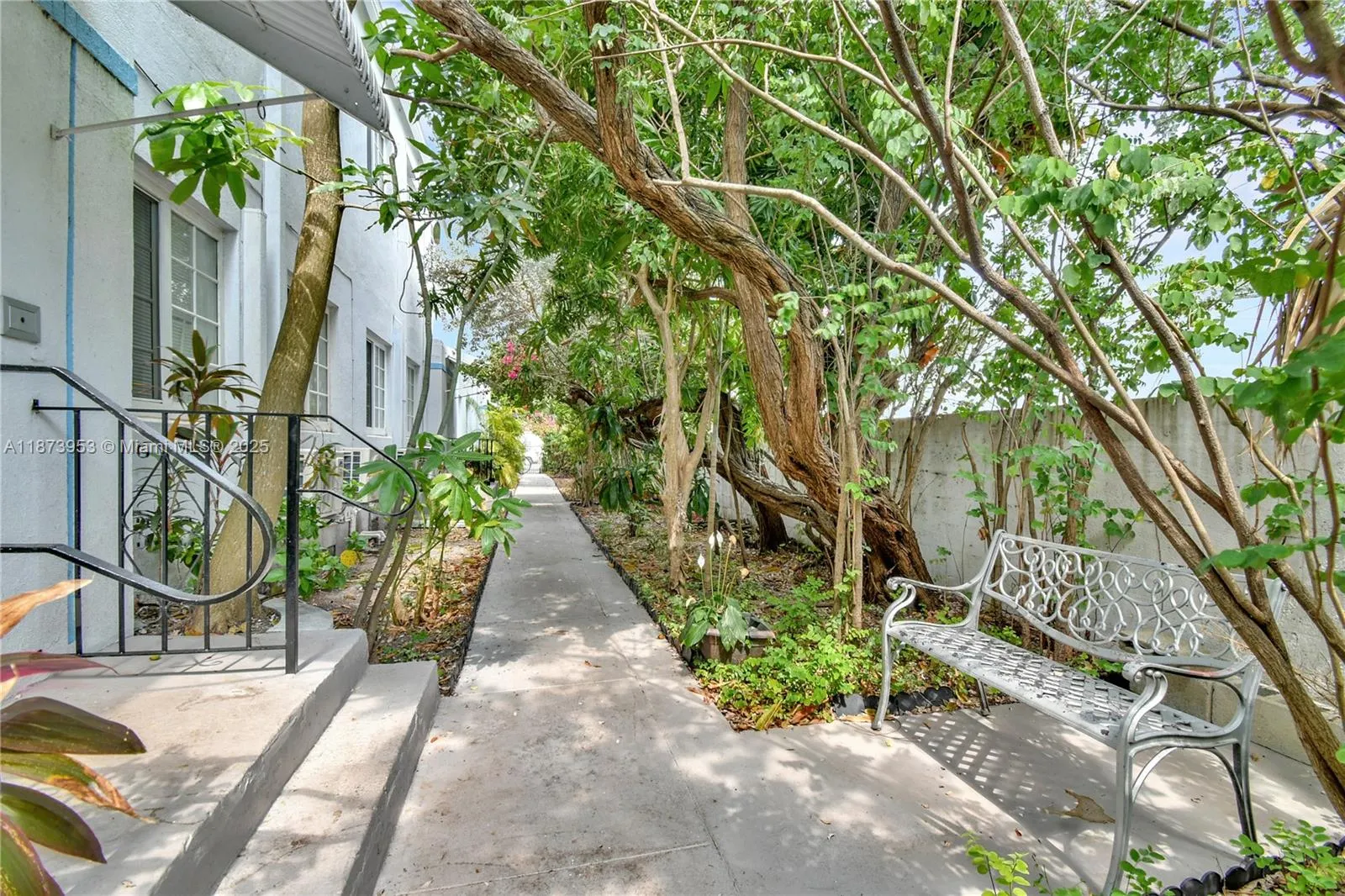 1619 Meridian Ave, #3