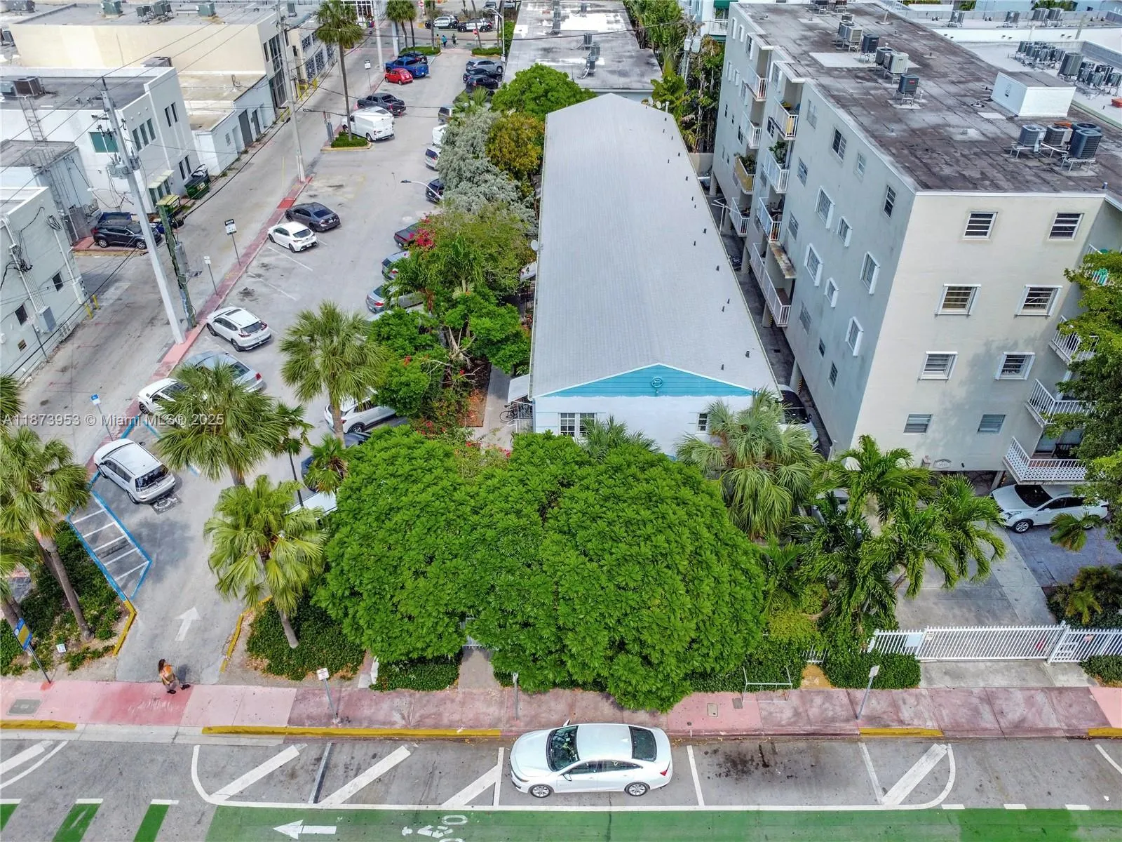 1619 Meridian Ave, #3