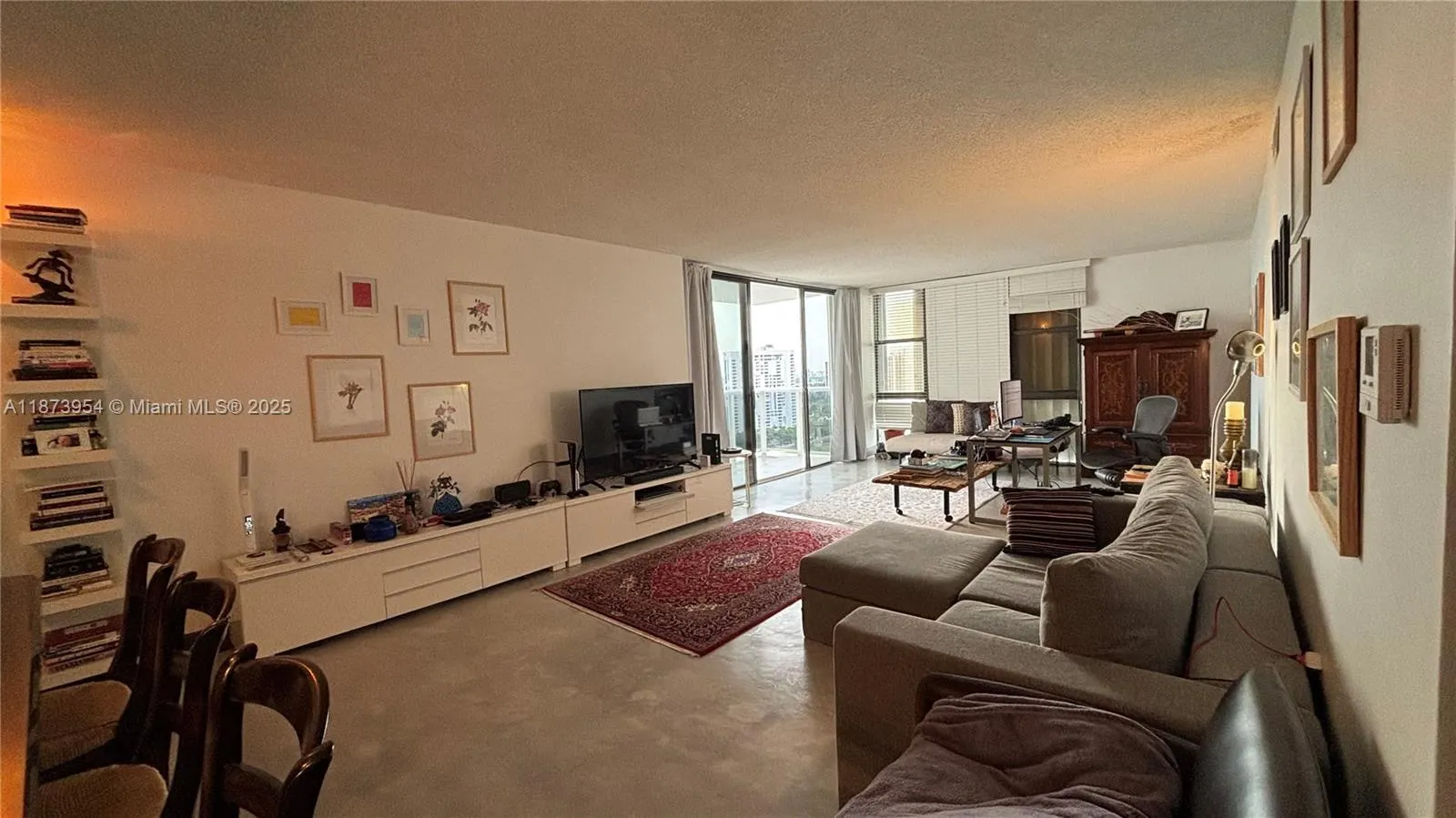 3675 N Country Club Dr, #2209