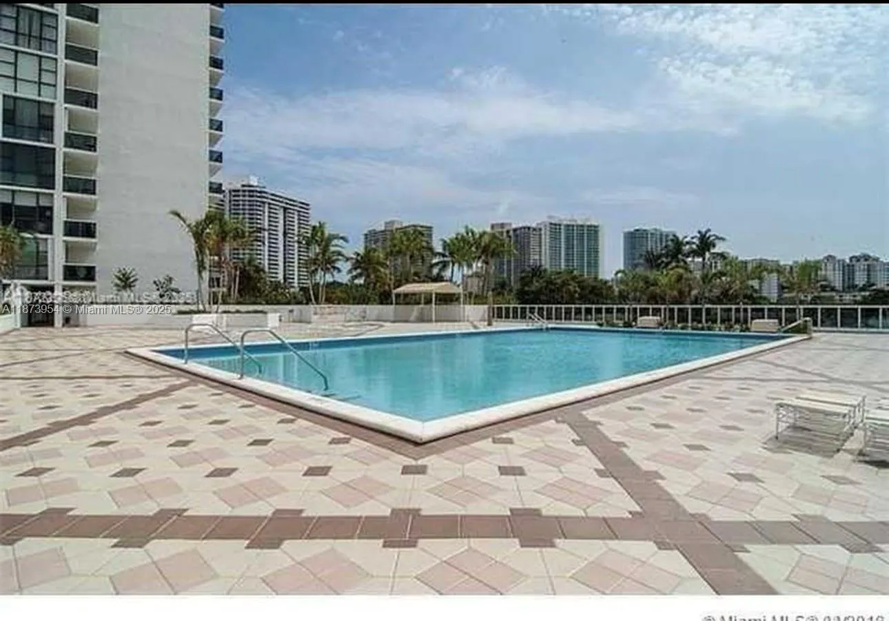 3675 N Country Club Dr, #2209