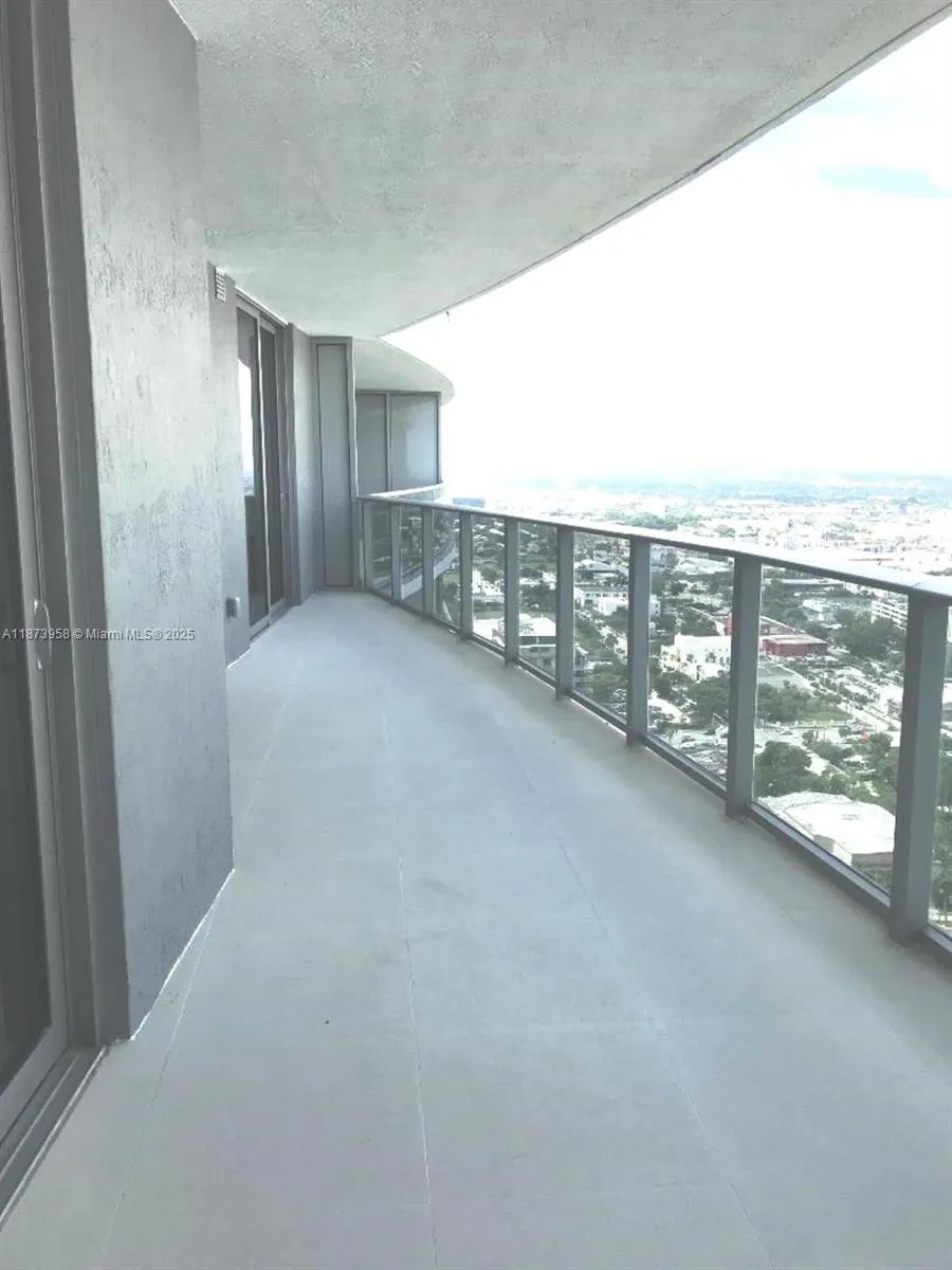 488 NE 18, #3609