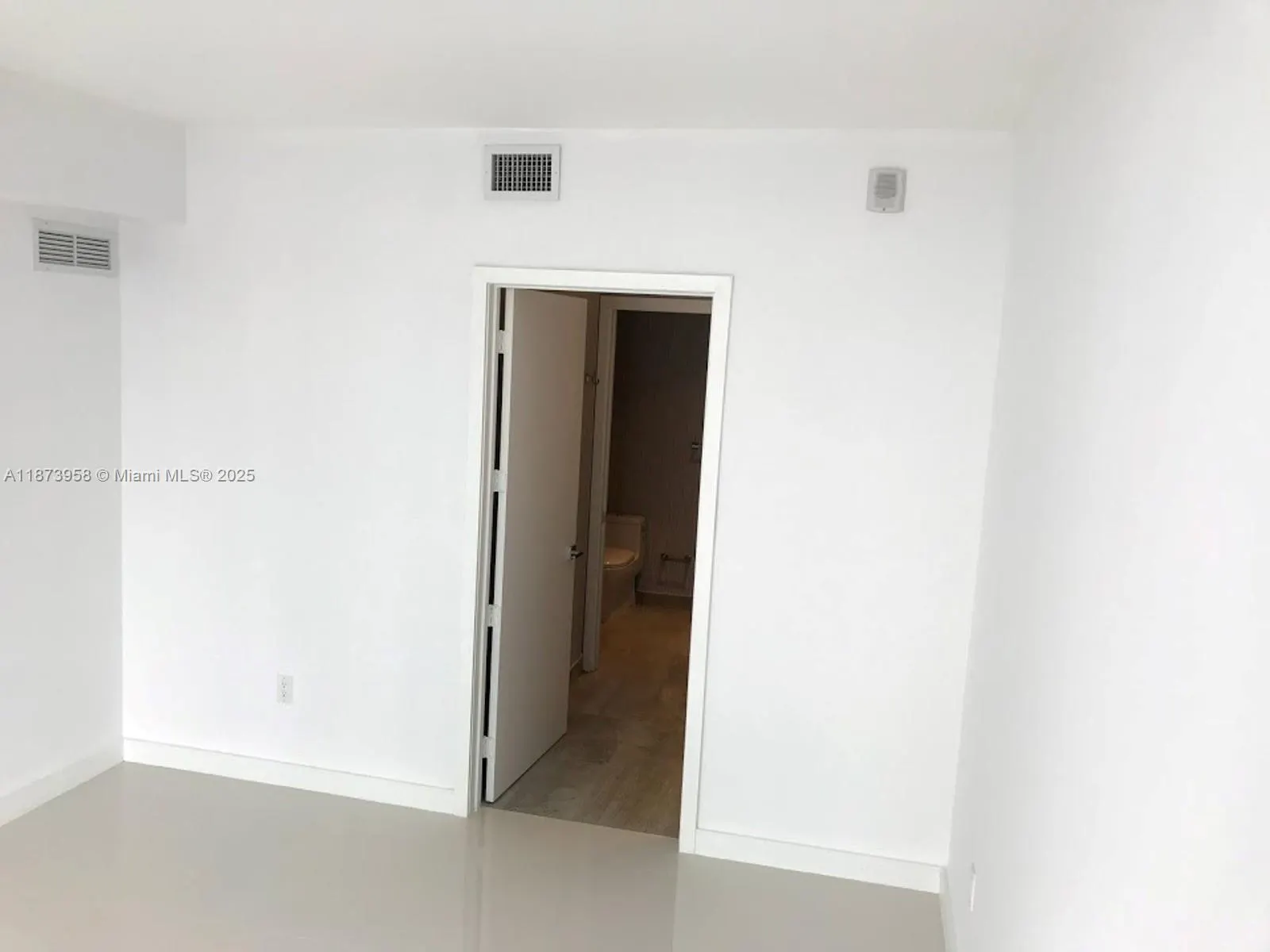 488 NE 18, #3609
