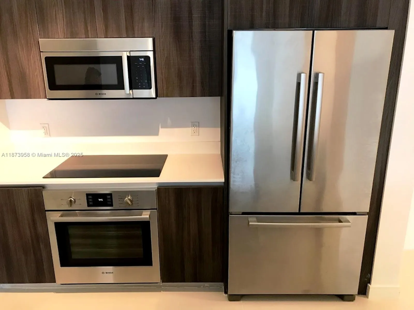 488 NE 18, #3609