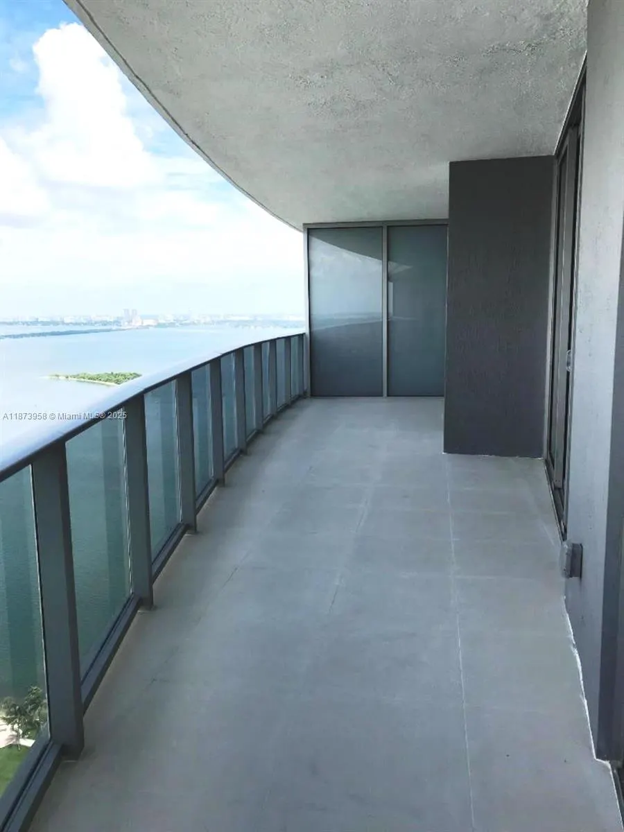488 NE 18, #3609