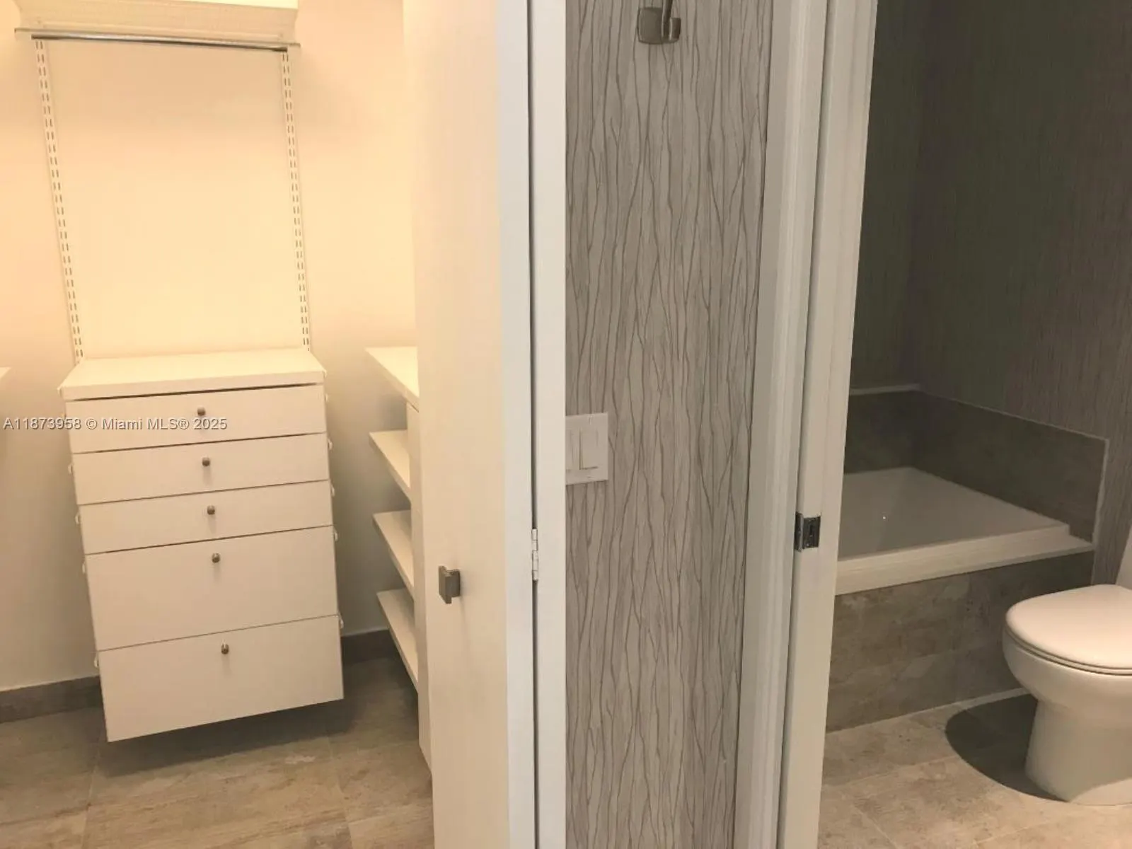 488 NE 18, #3609