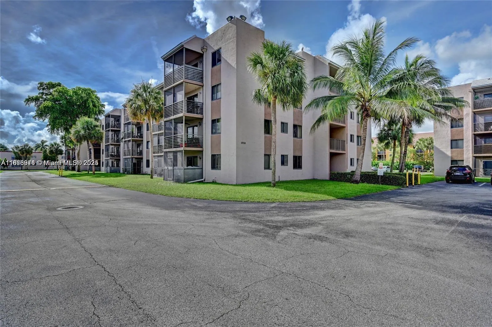 3730 N Pine Island Rd, #146
