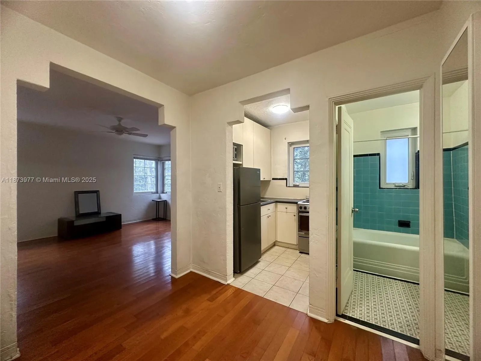 260 Euclid Ave, #29