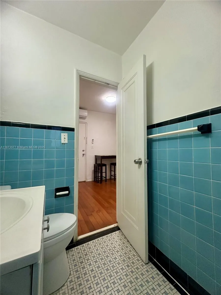 260 Euclid Ave, #29