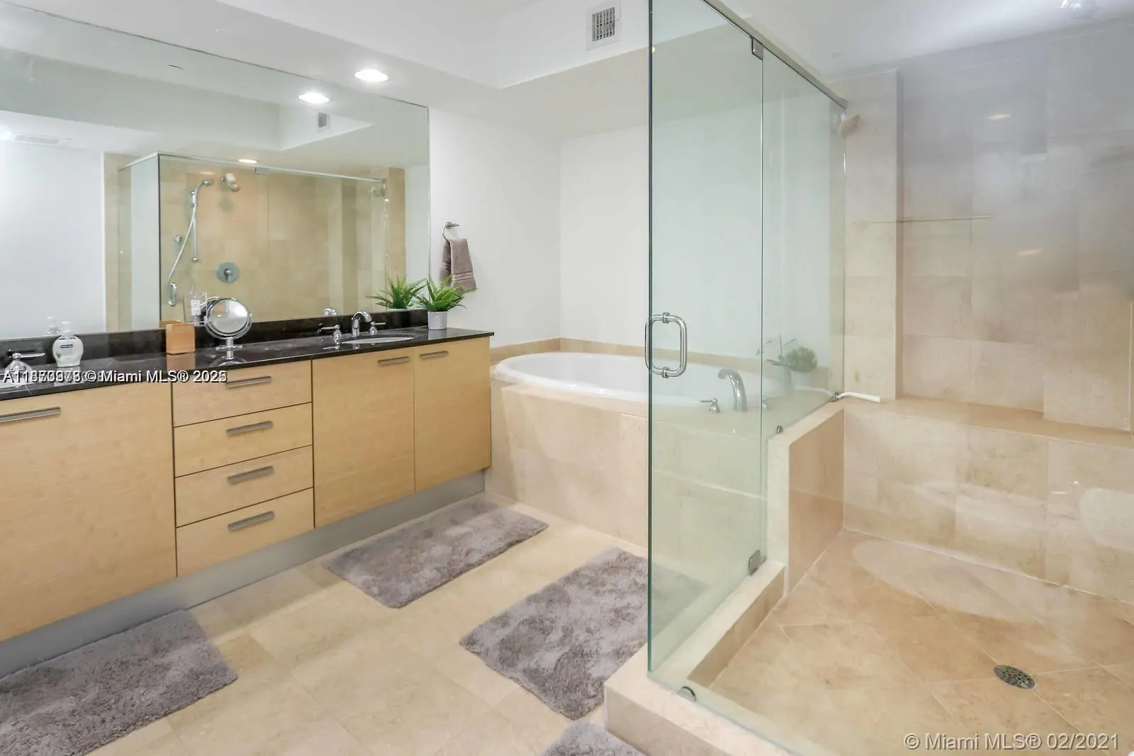 1830 S Ocean Dr, #3704