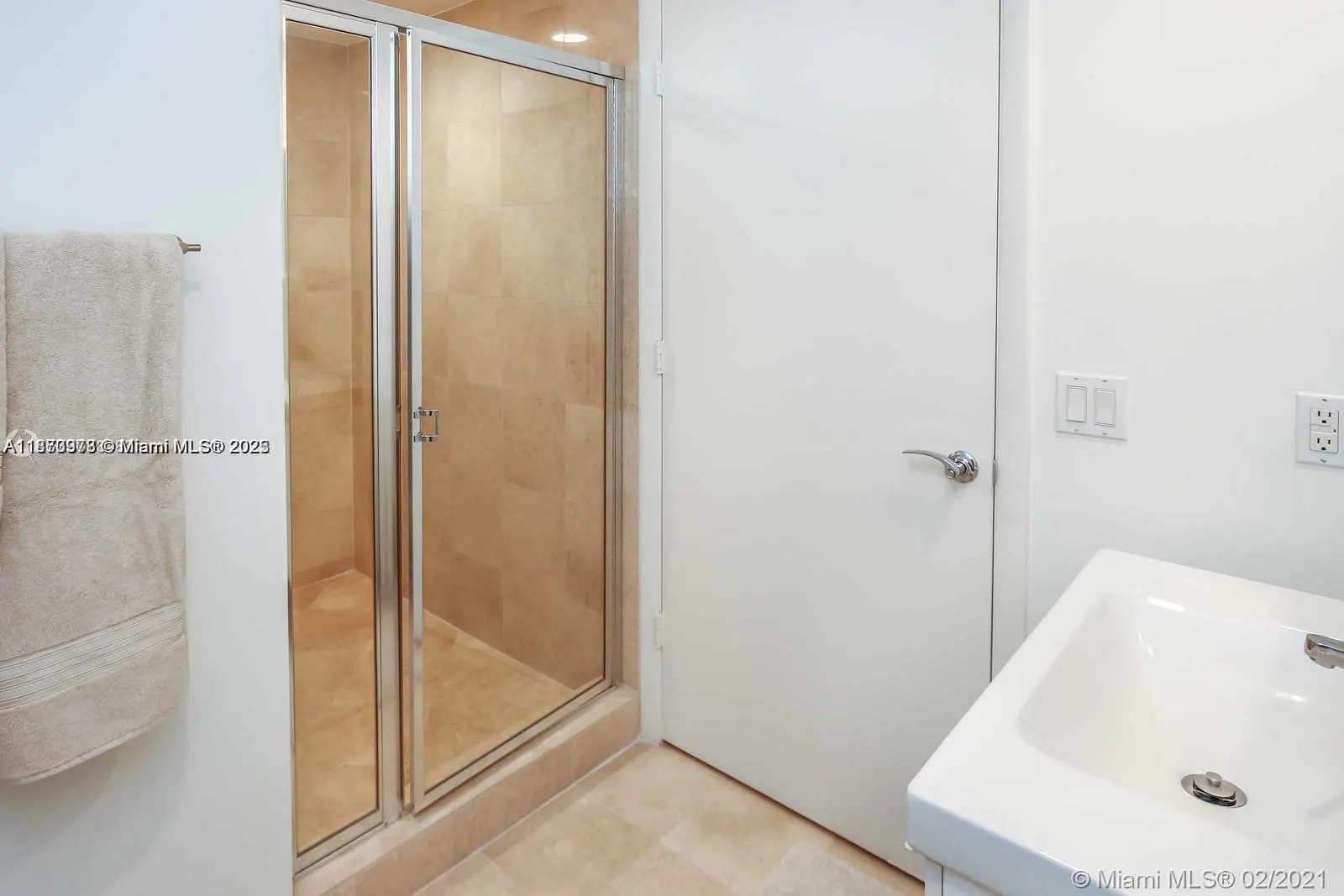 1830 S Ocean Dr, #3704