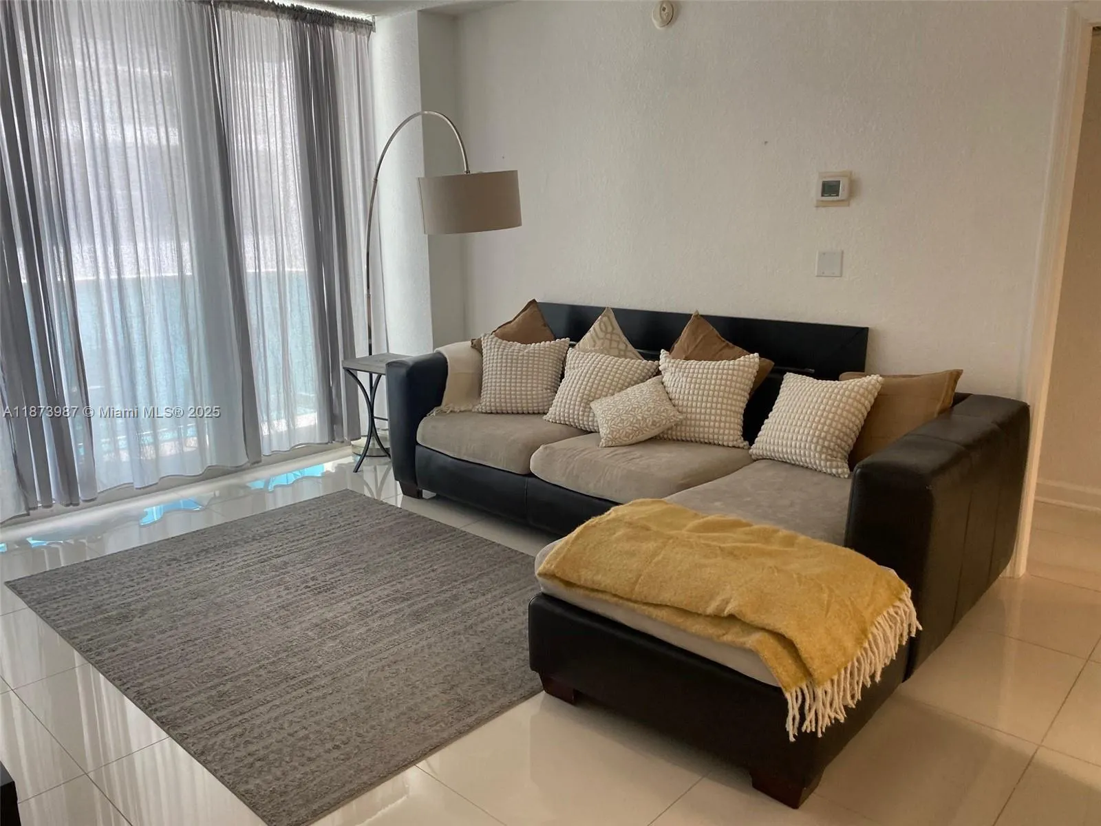 4001 S Ocean Dr, #14F