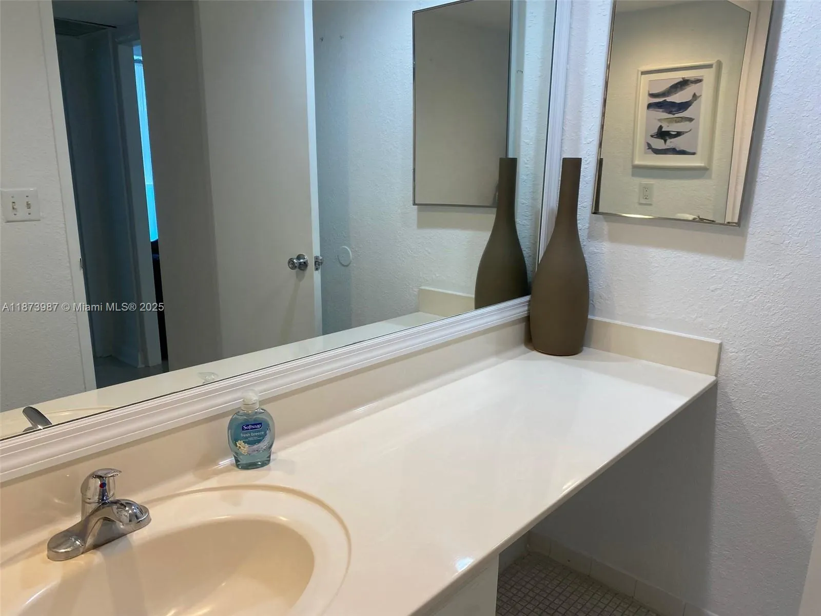 4001 S Ocean Dr, #14F