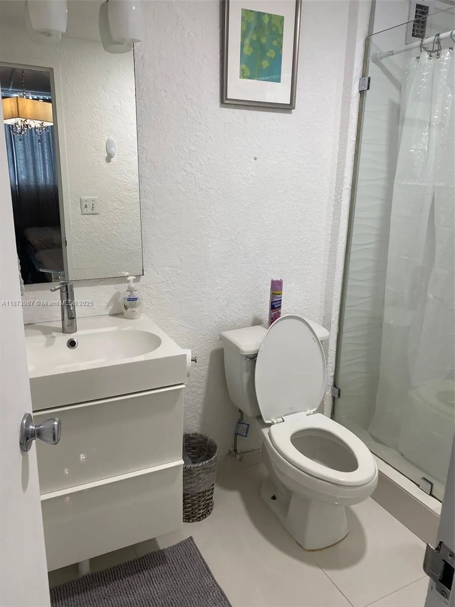 4001 S Ocean Dr, #14F