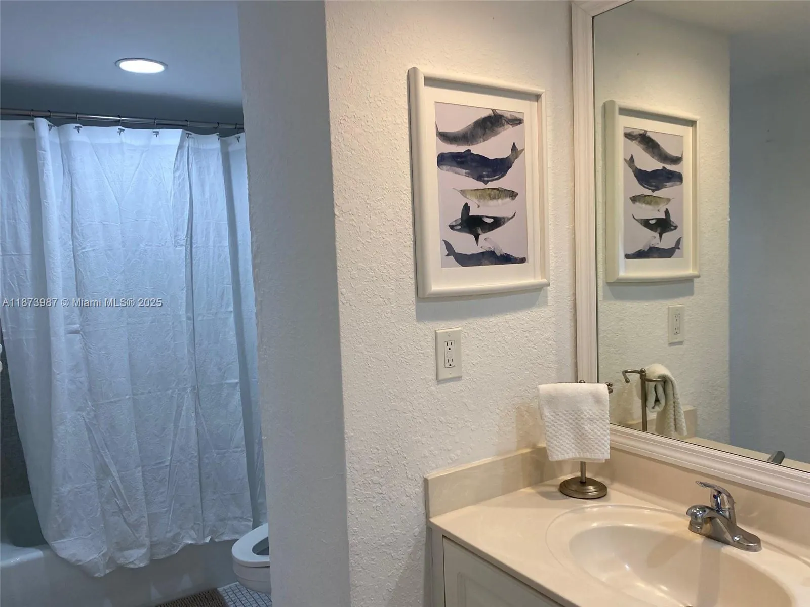 4001 S Ocean Dr, #14F