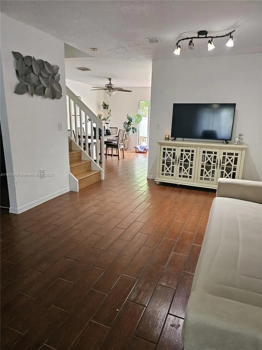 126 Hidden Ct Rd, #27-D