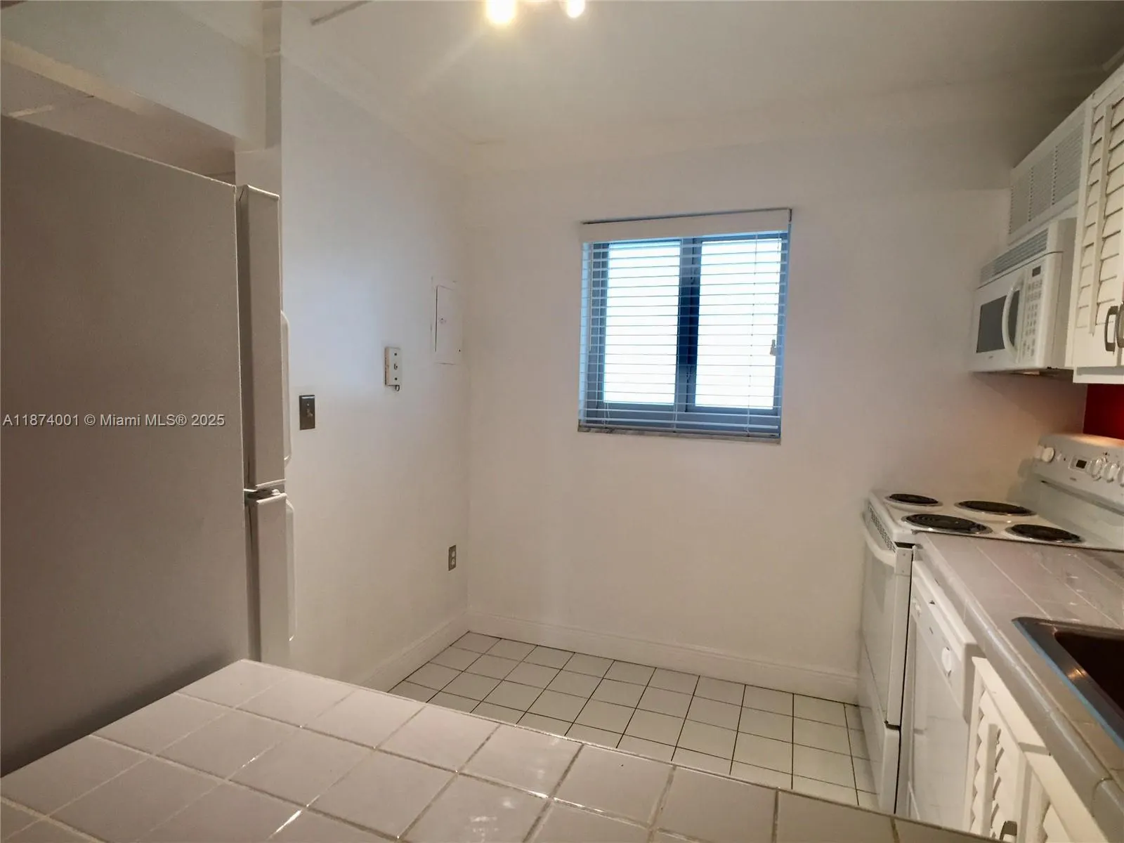 1025 Alton Rd, #507