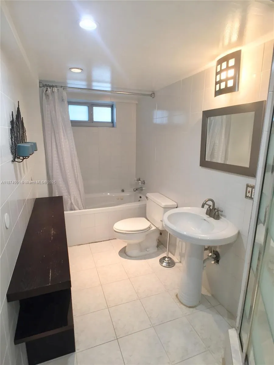 1025 Alton Rd, #507